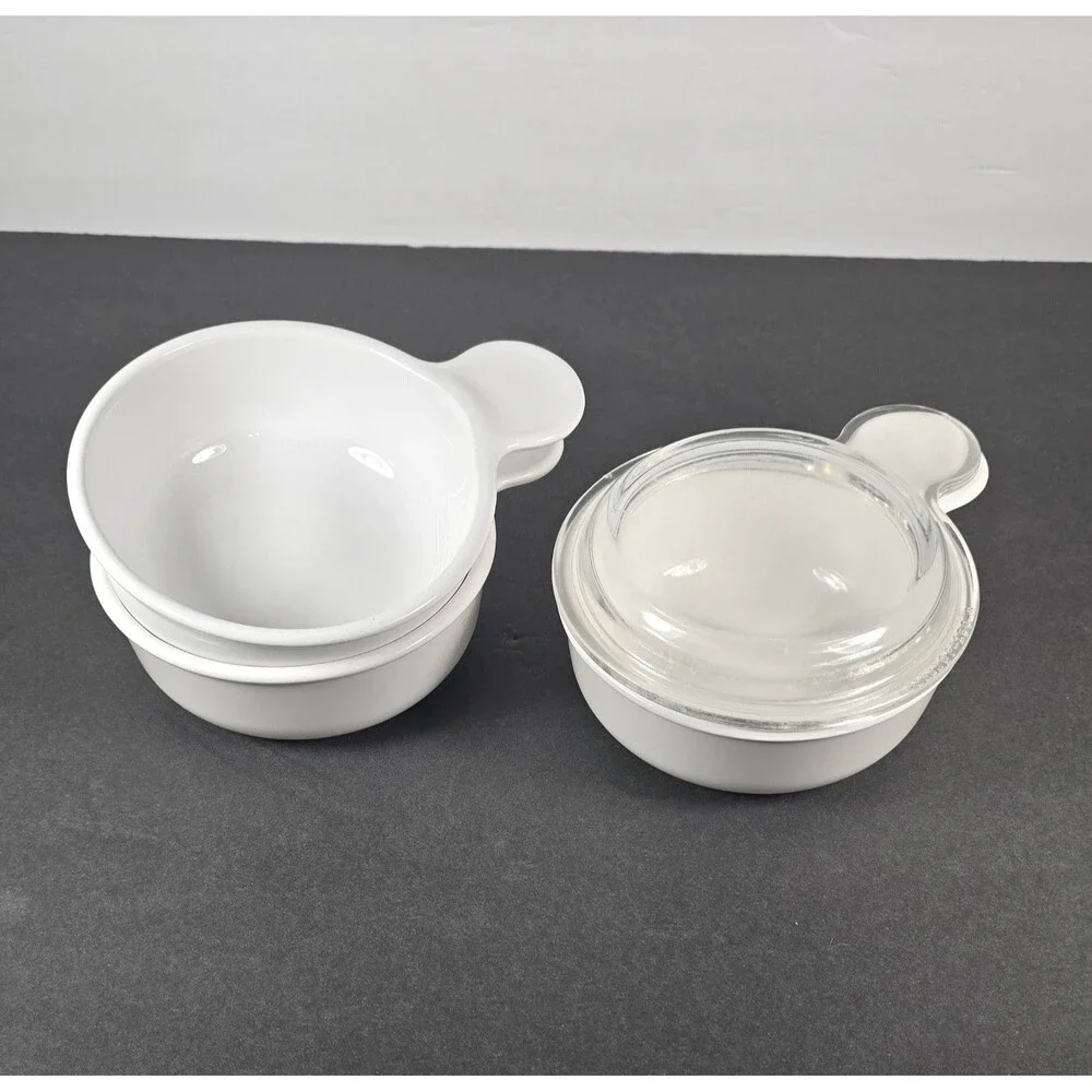 Set of 3 Corning Pyrex White Grab It Bowls One With Glass Lid P-150-B